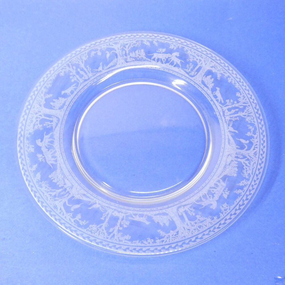 Wheeling Fox and Hounds Etched Glass Hunting Scene - Set 10 Luncheon Plates 8.5"